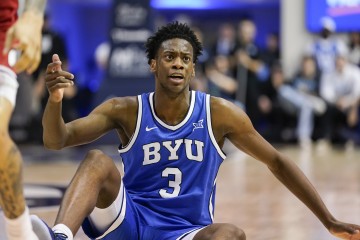 网页版地址-状元最大热门可能不参选？AJ·迪班萨：妈妈希望我先拿到学位