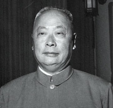 贝博体育-战役结束，陈毅来到六纵，对皮定均说：你小子副司令是干不成了！